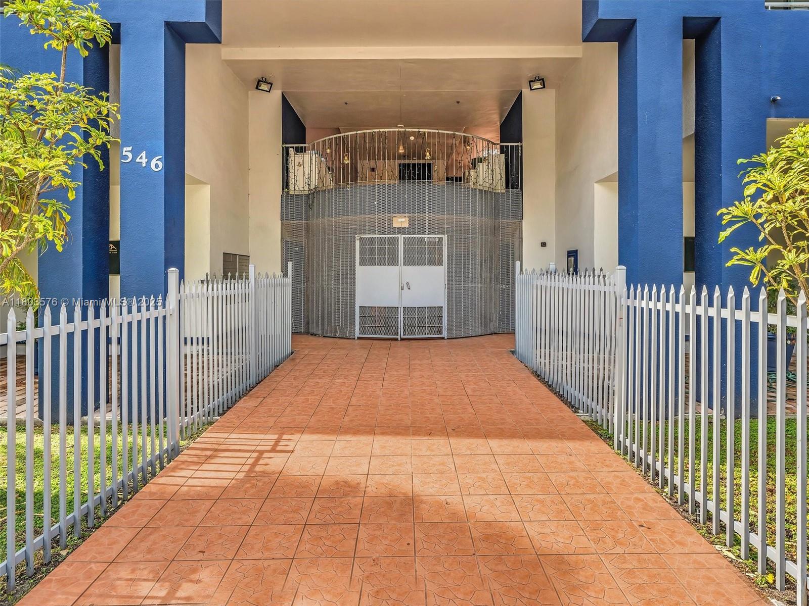 Photos of 546 SW 1st St Apt 505 Miami FL 33130