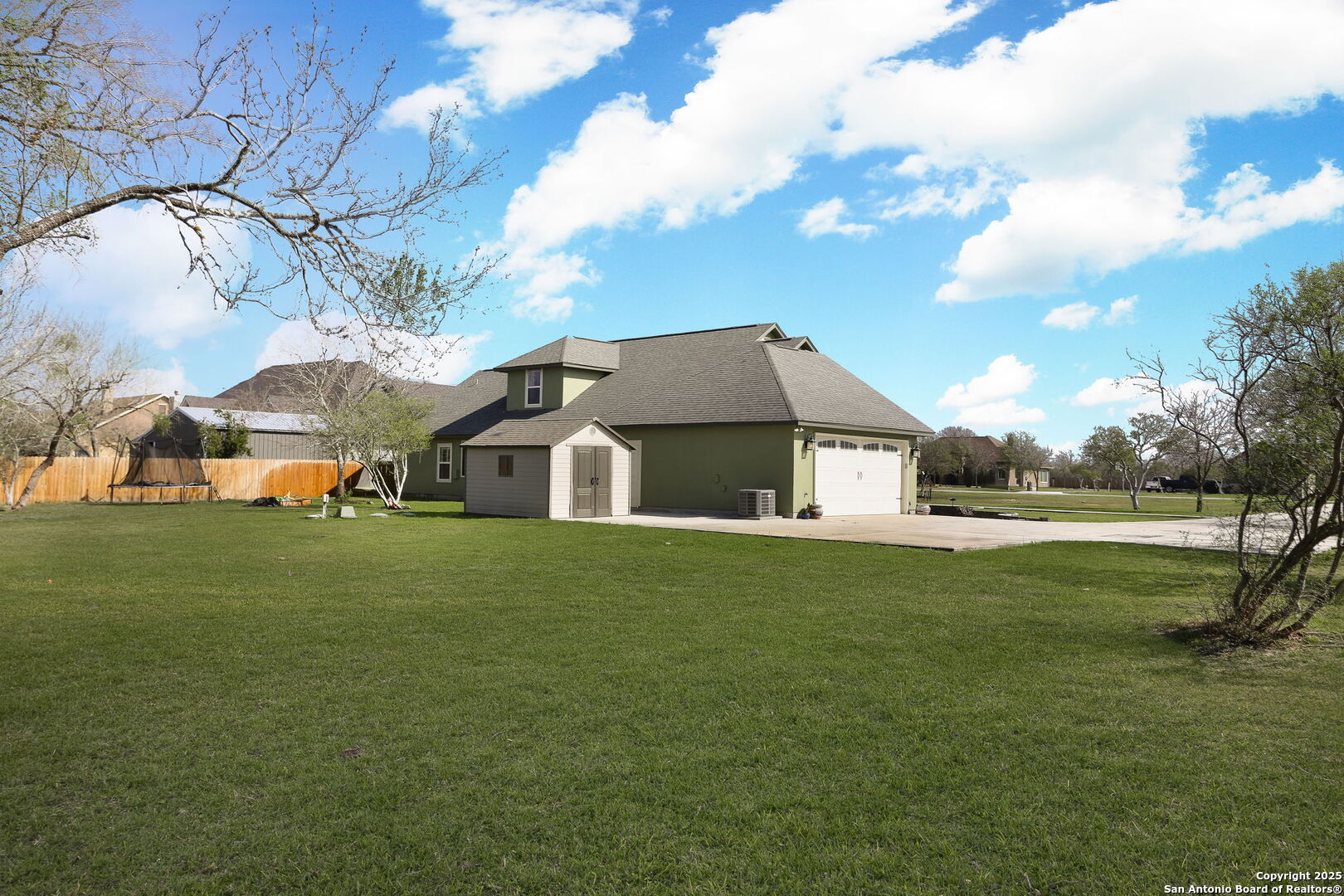 Photos of 170 Sienna Woods Marion TX 78124