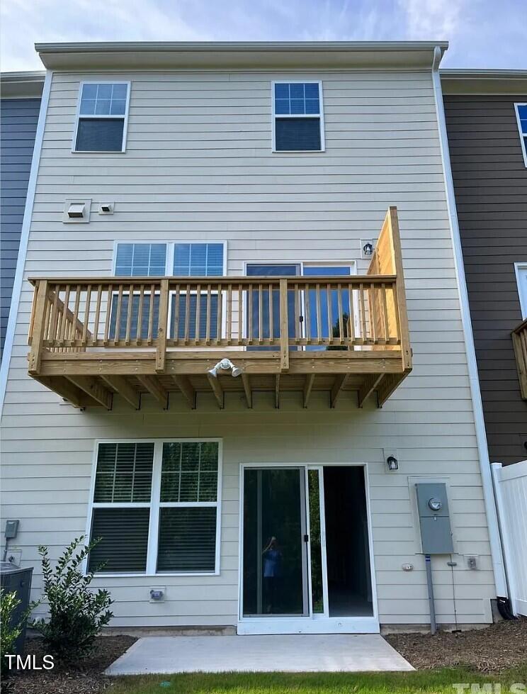 Photos of 1009 Manorhaven Dr Durham NC 27703