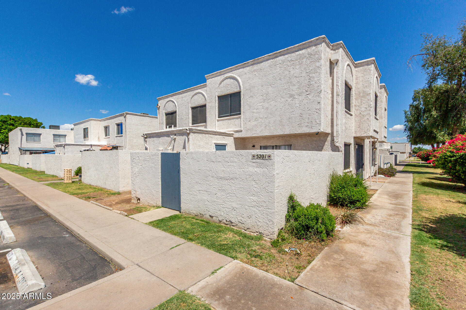 Photos of 5201 N 42nd Pkwy Phoenix AZ 85019