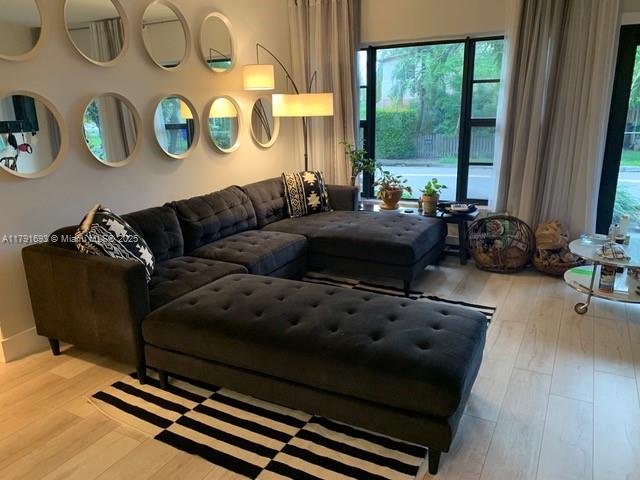 Photos of 2 NE 44th St Miami FL 33137