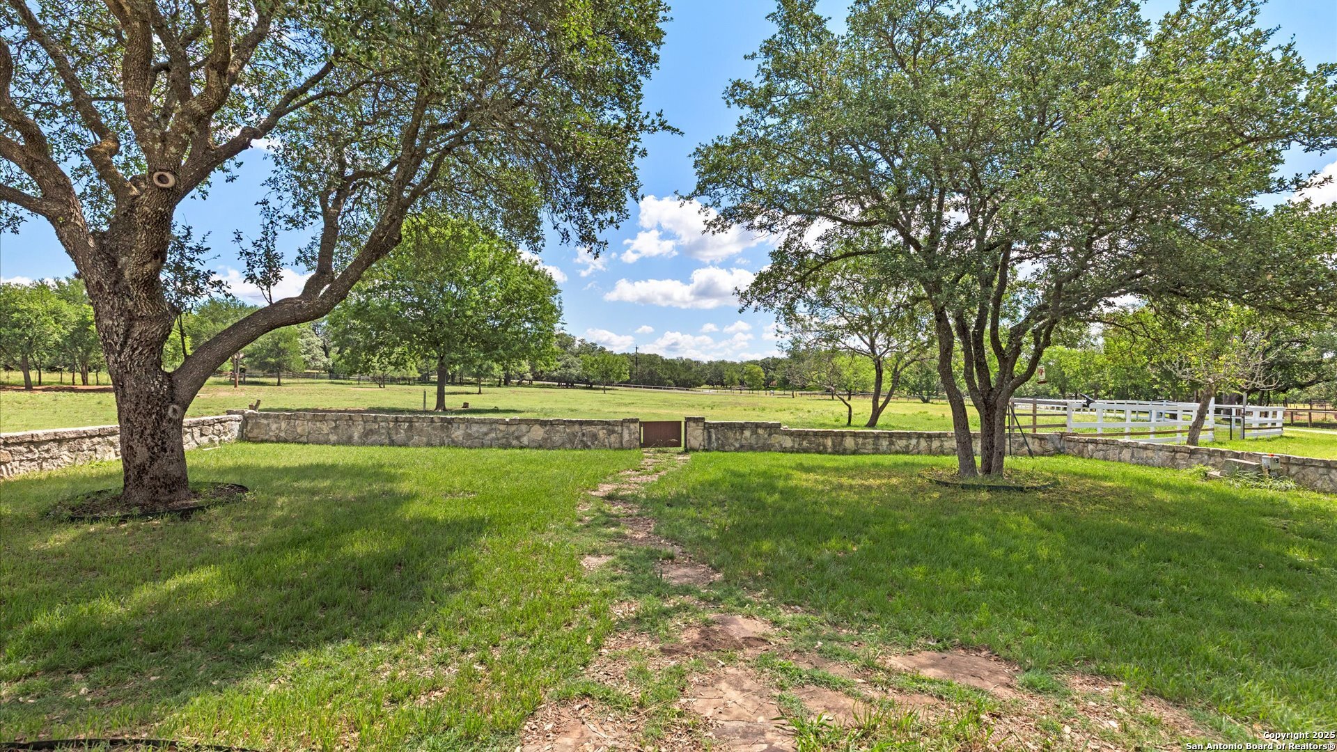 Photos of 24935 Pecan Creek Ln San Antonio TX 78255
