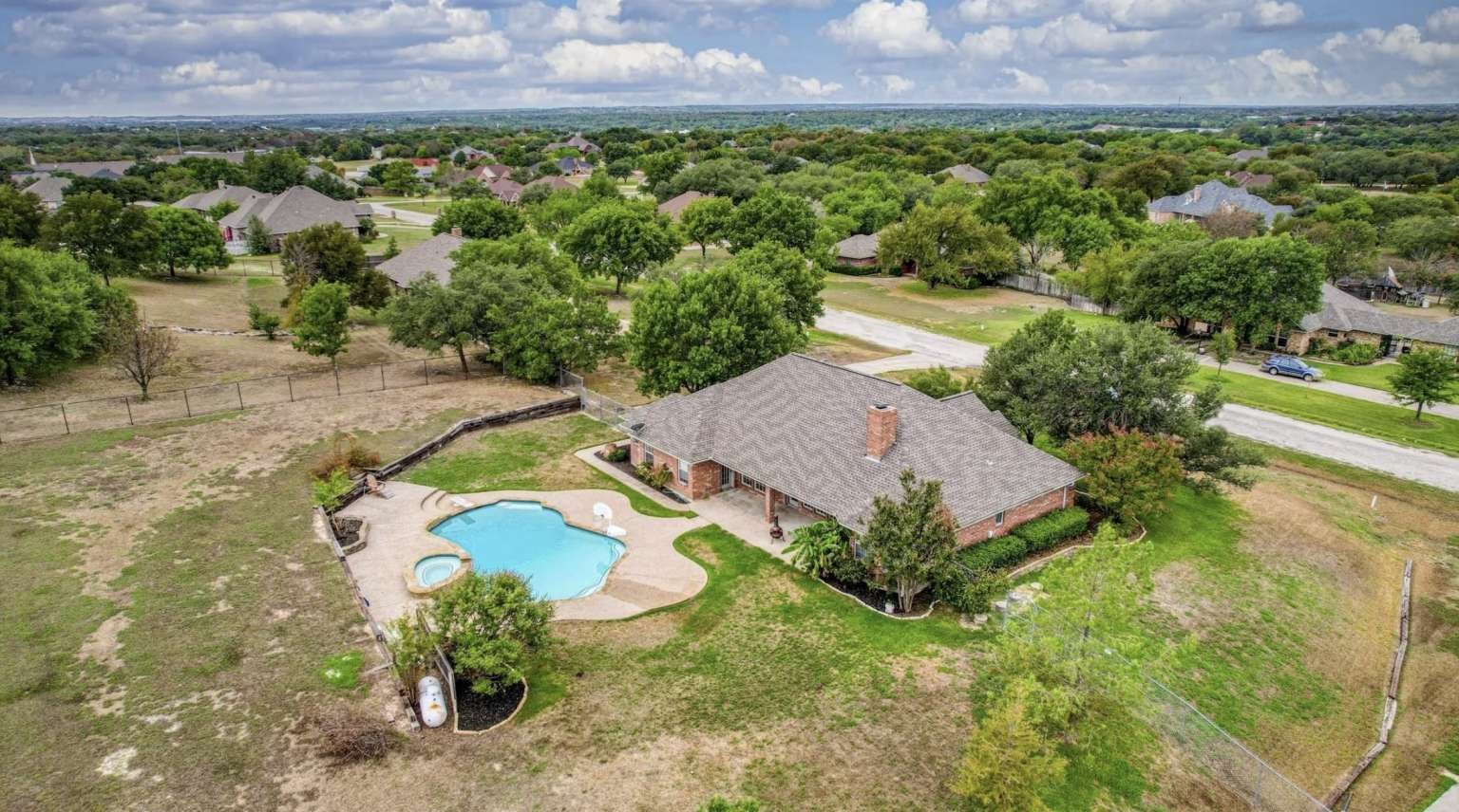 Photos of 924 Trinity Ct Willow Park TX 76087