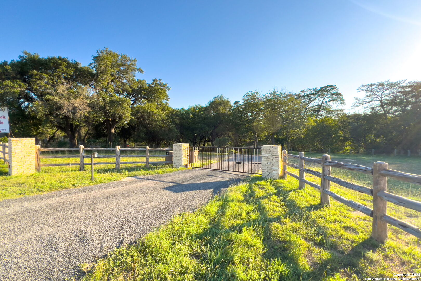 Photos of 1146 Sisterdale Rd Boerne TX 78006