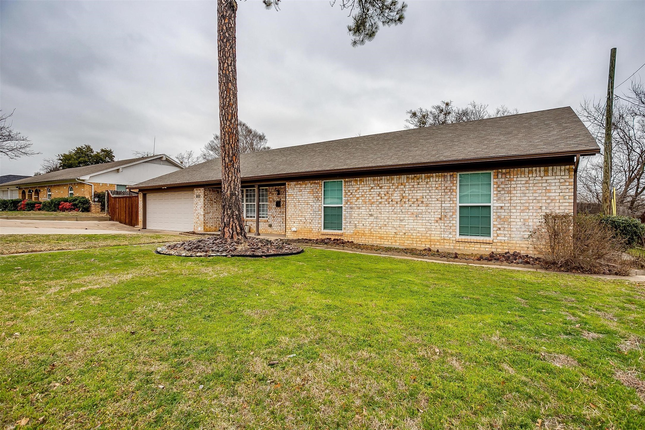 Photos of 3432 Willowcrest Dr North Richland Hills TX 76117