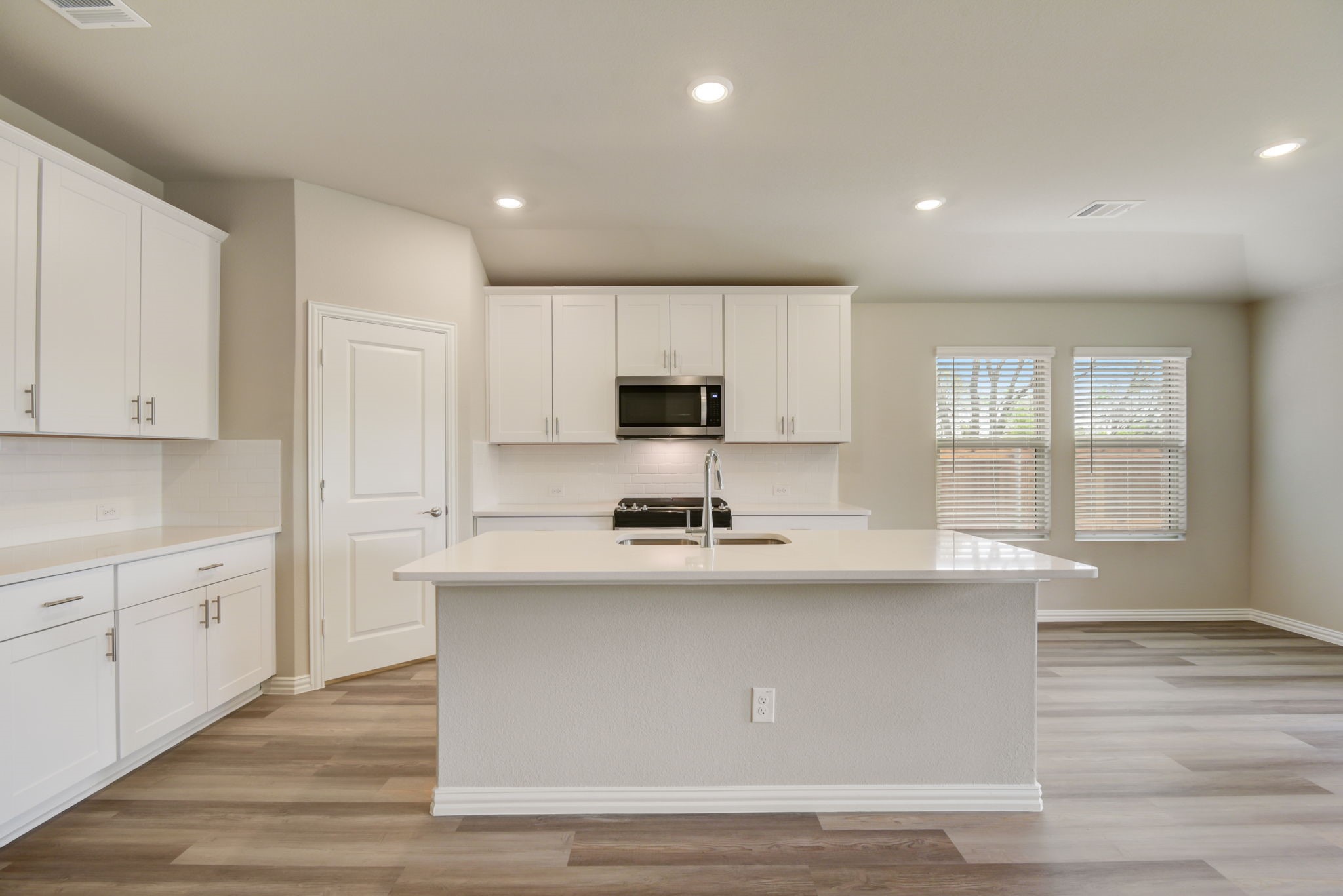 Photos of 416 Stagg St McKinney TX 75069