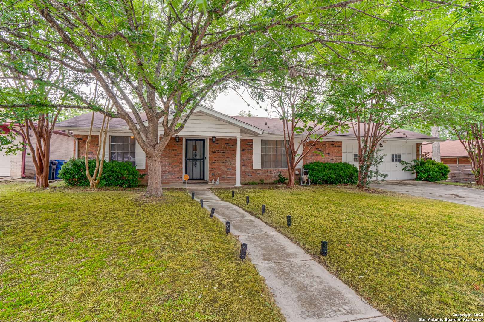 Photos of 11010 Burr Oak Dr San Antonio TX 78230