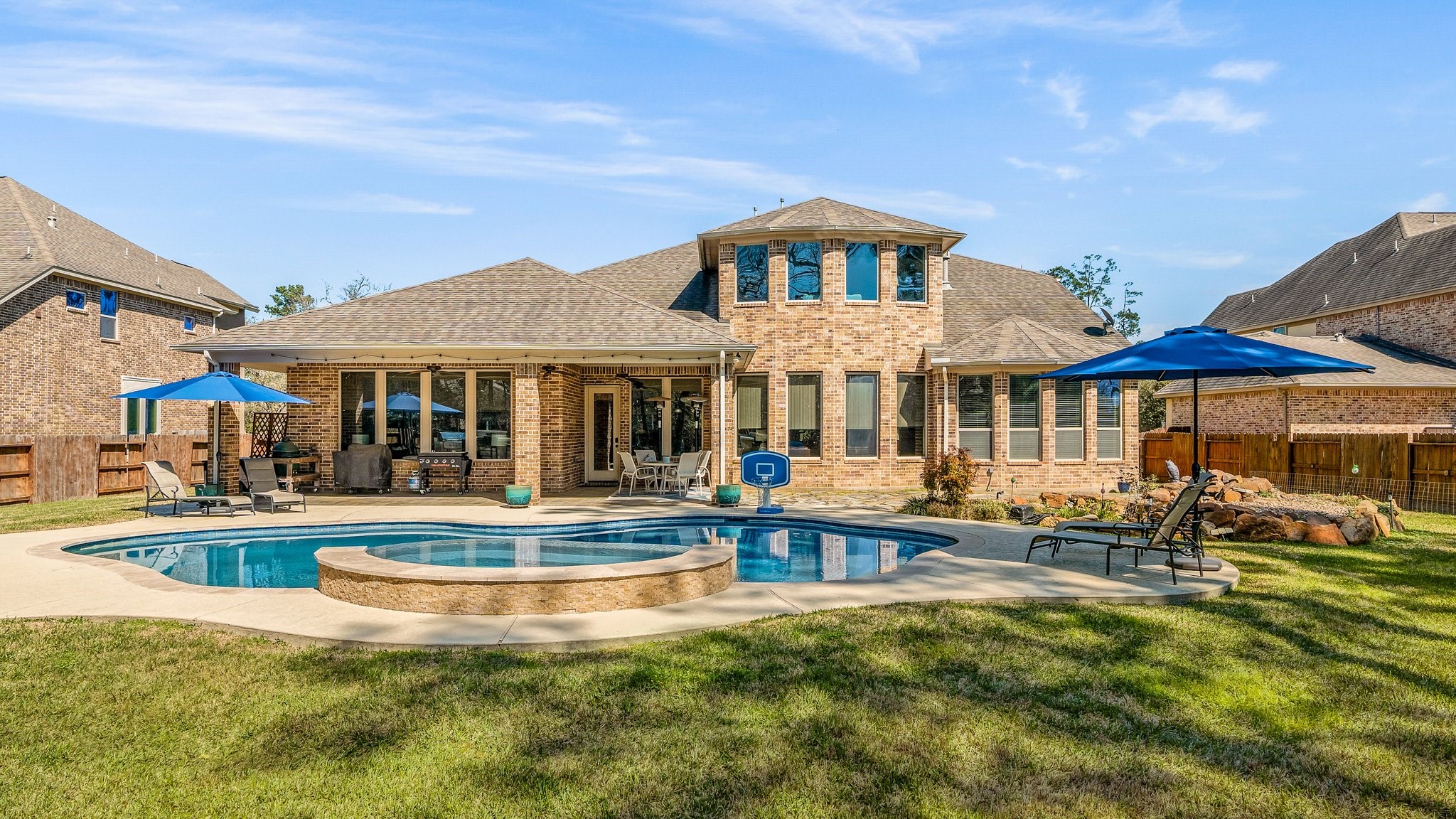 Photos of 2118 Barton Woods Blvd Conroe TX 77301