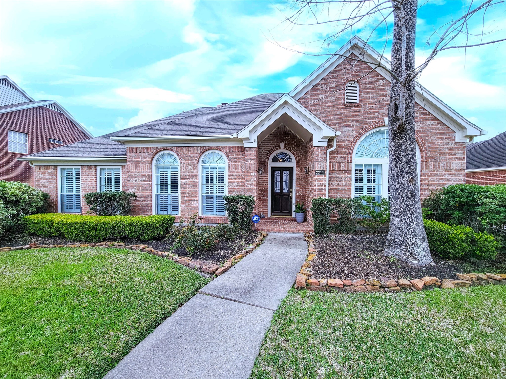 Photos of 7711 Green Path Ct Sugar Land TX 77479