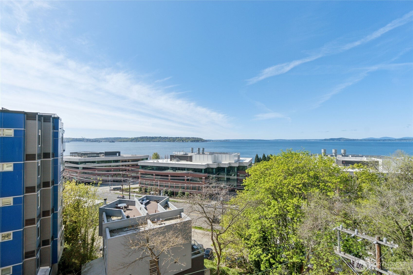 Photos of 500 5th Ave W Unit 604 Seattle WA 98119