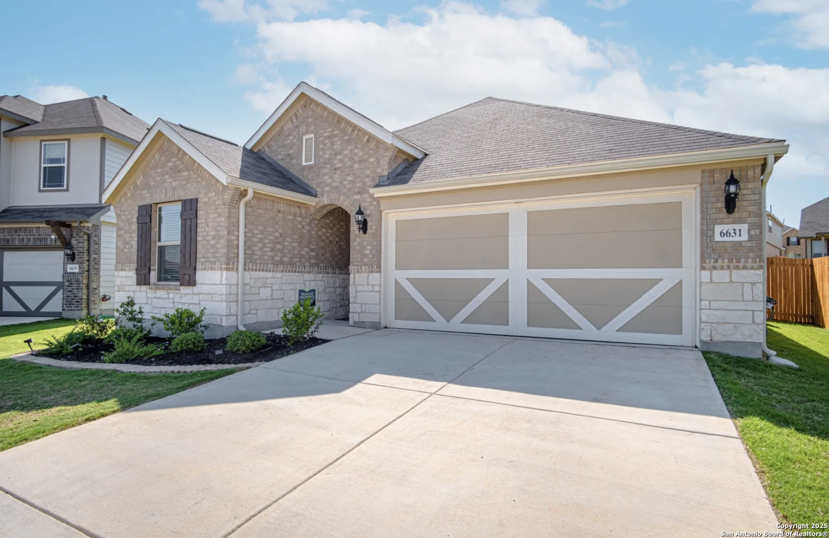 Photos of 6631 Hoffman Pln San Antonio TX 78252