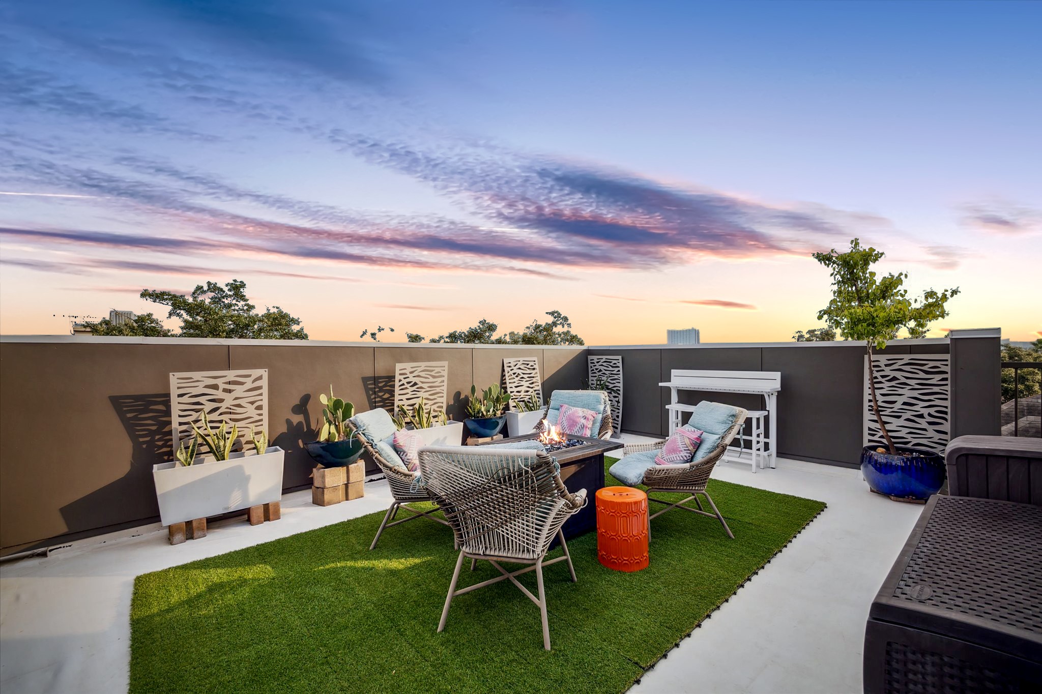 Photos of 4812 Chenevert St Unit A Houston TX 77004