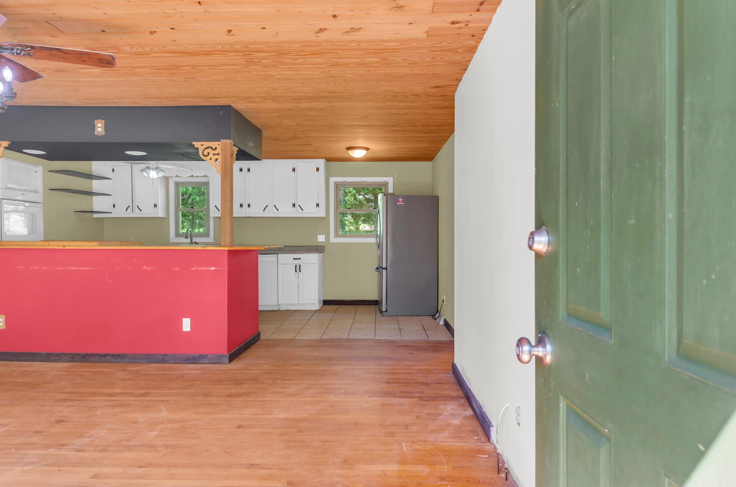 Photos of 81 Julia St Columbus NC 28722
