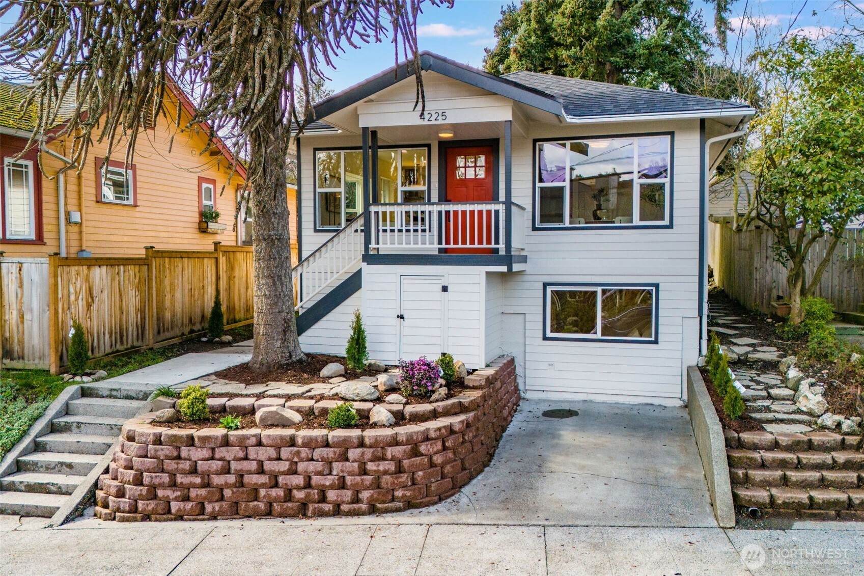 Photos of 4225 Midvale Ave N Seattle WA 98103