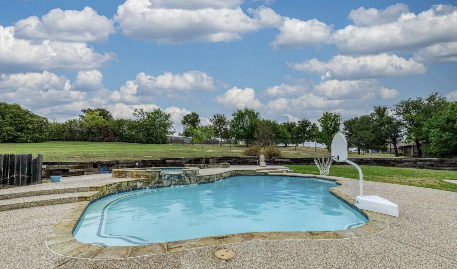 Photos of 924 Trinity Ct Willow Park TX 76087