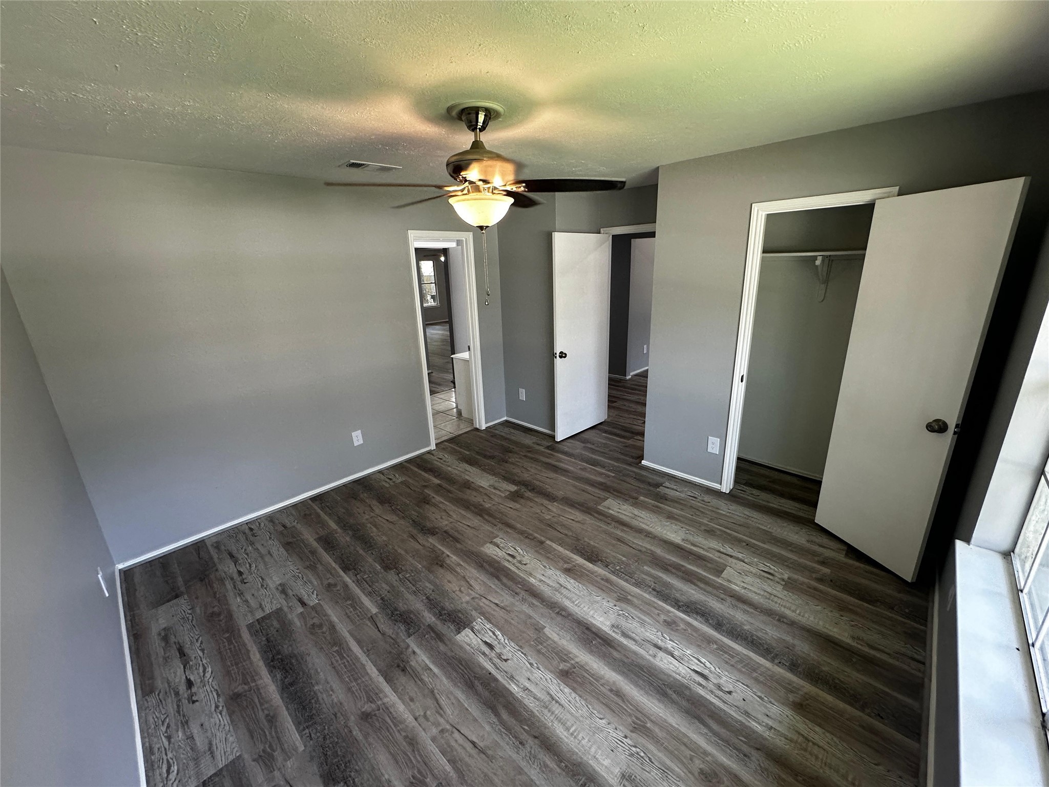 Photos of 5830 Toddington Rd Humble TX 77346