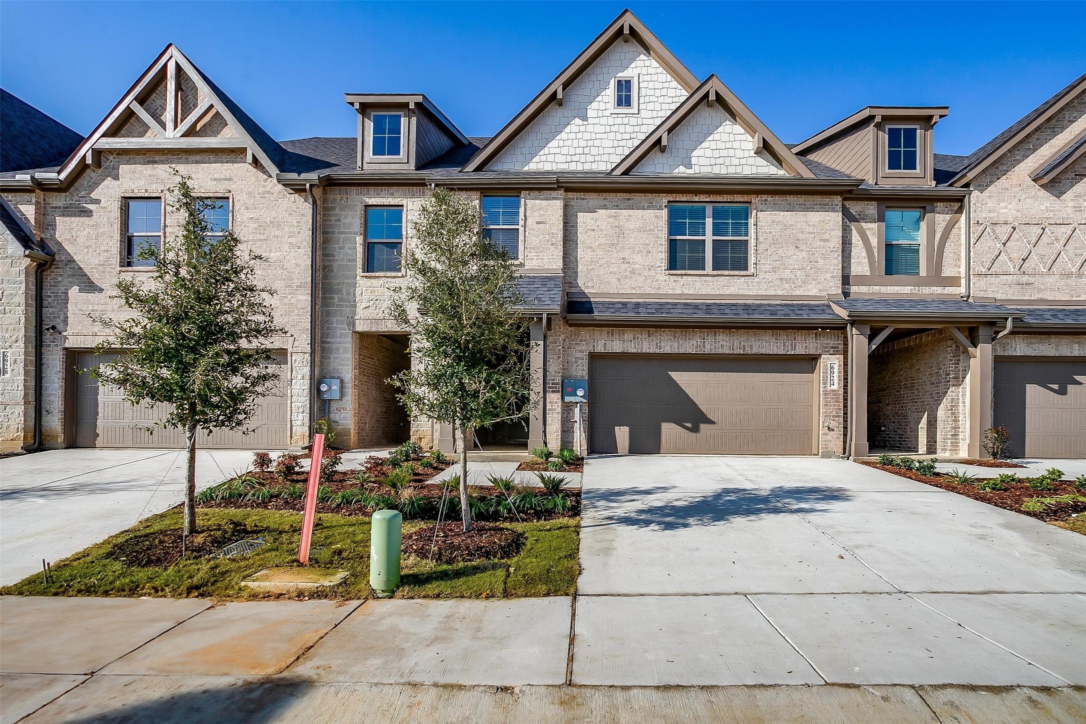 Photos of 6903 Yellow Hammer Way Arlington TX 76001