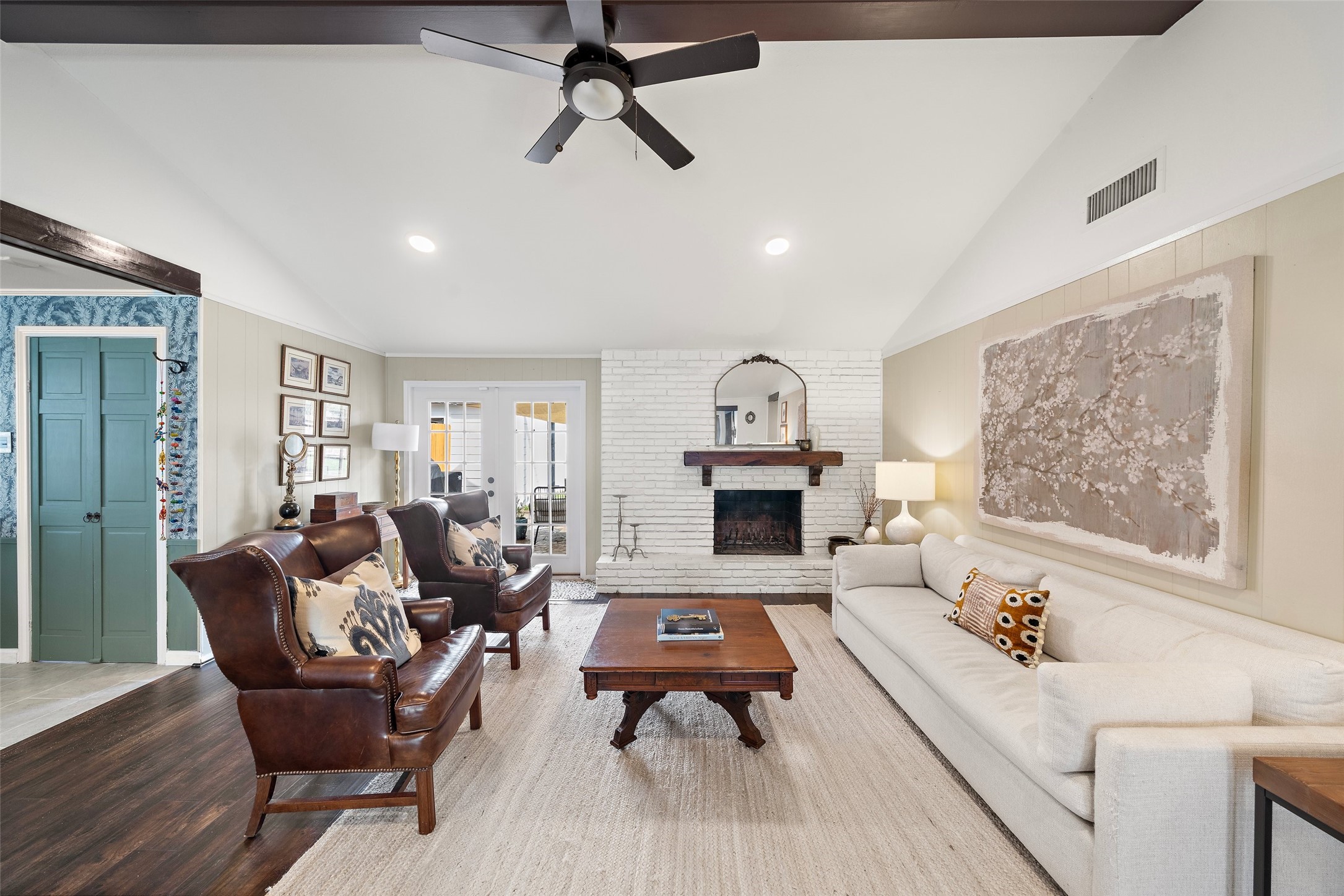 Photos of 10718 Ella Lee Ln Houston TX 77042