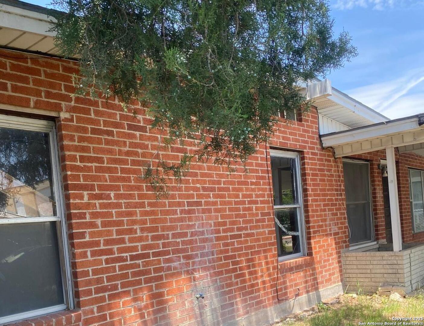 Photos of 1743 Athel Ave San Antonio TX 78237