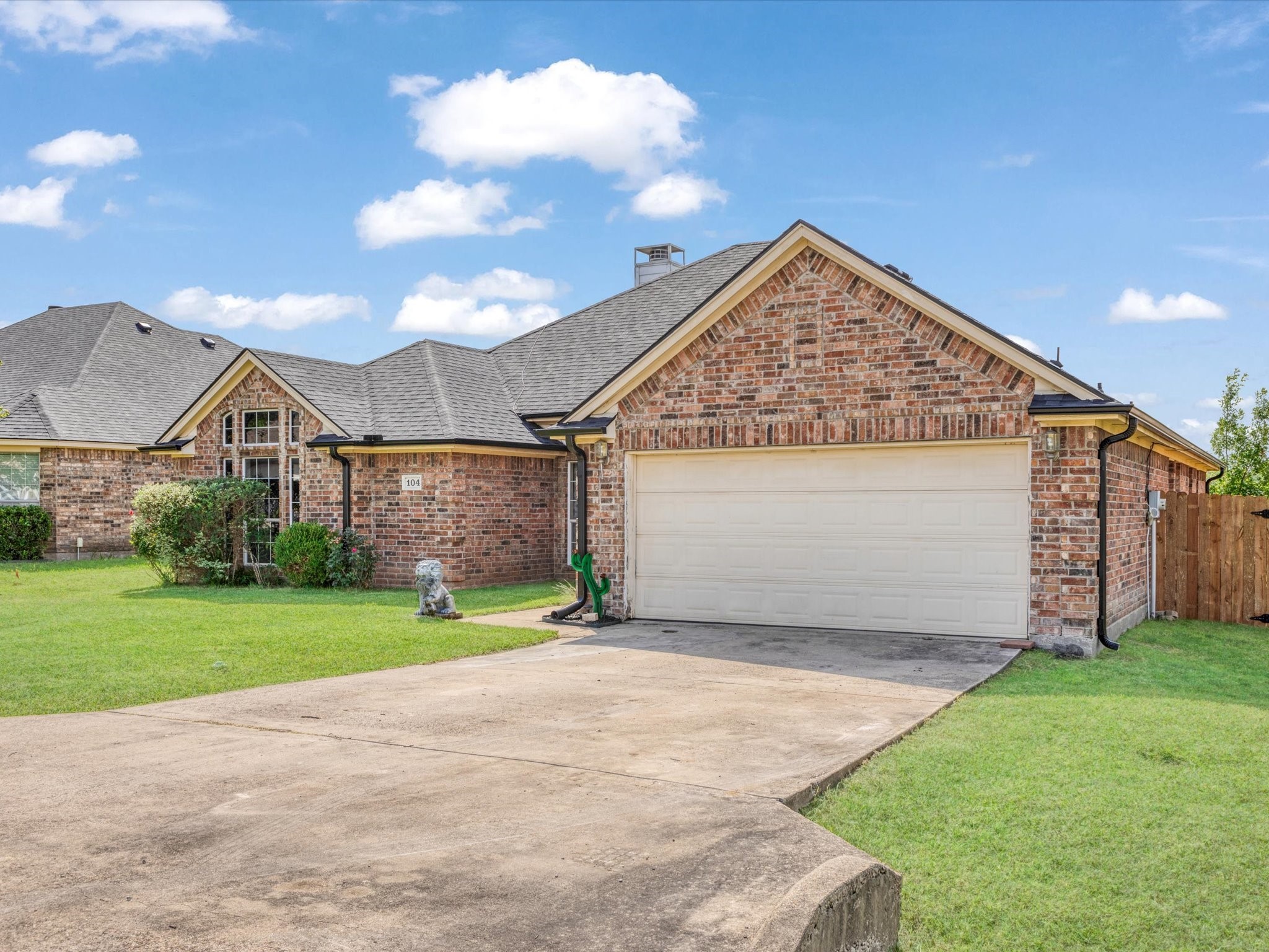 Photos of 104 Palomino Dr Palmer TX 75152