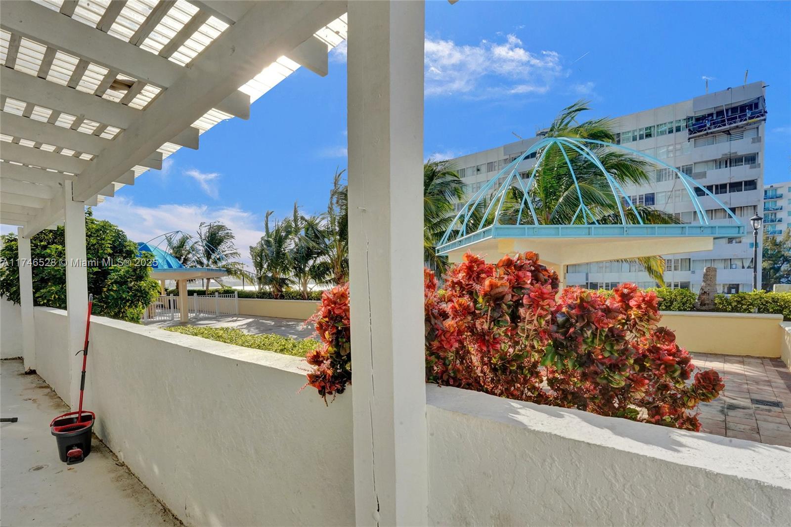 Photos of 7601 E Treasure Dr Apt 406 North Bay Village FL 33141