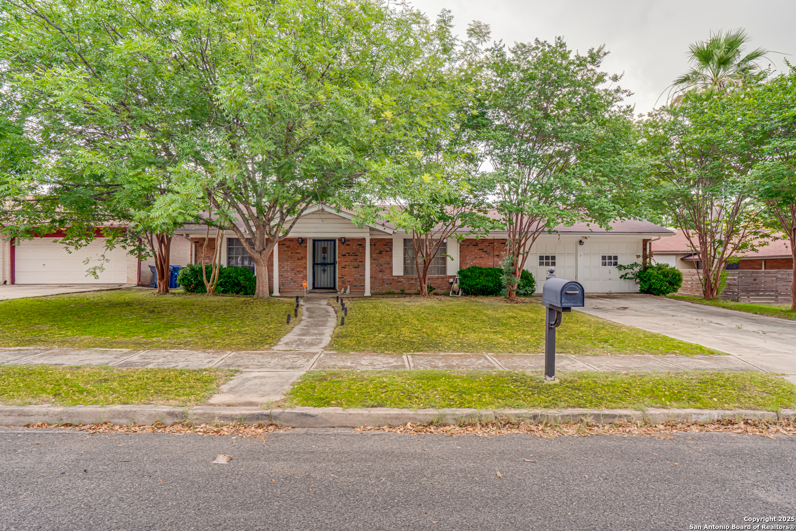 Photos of 11010 Burr Oak Dr San Antonio TX 78230