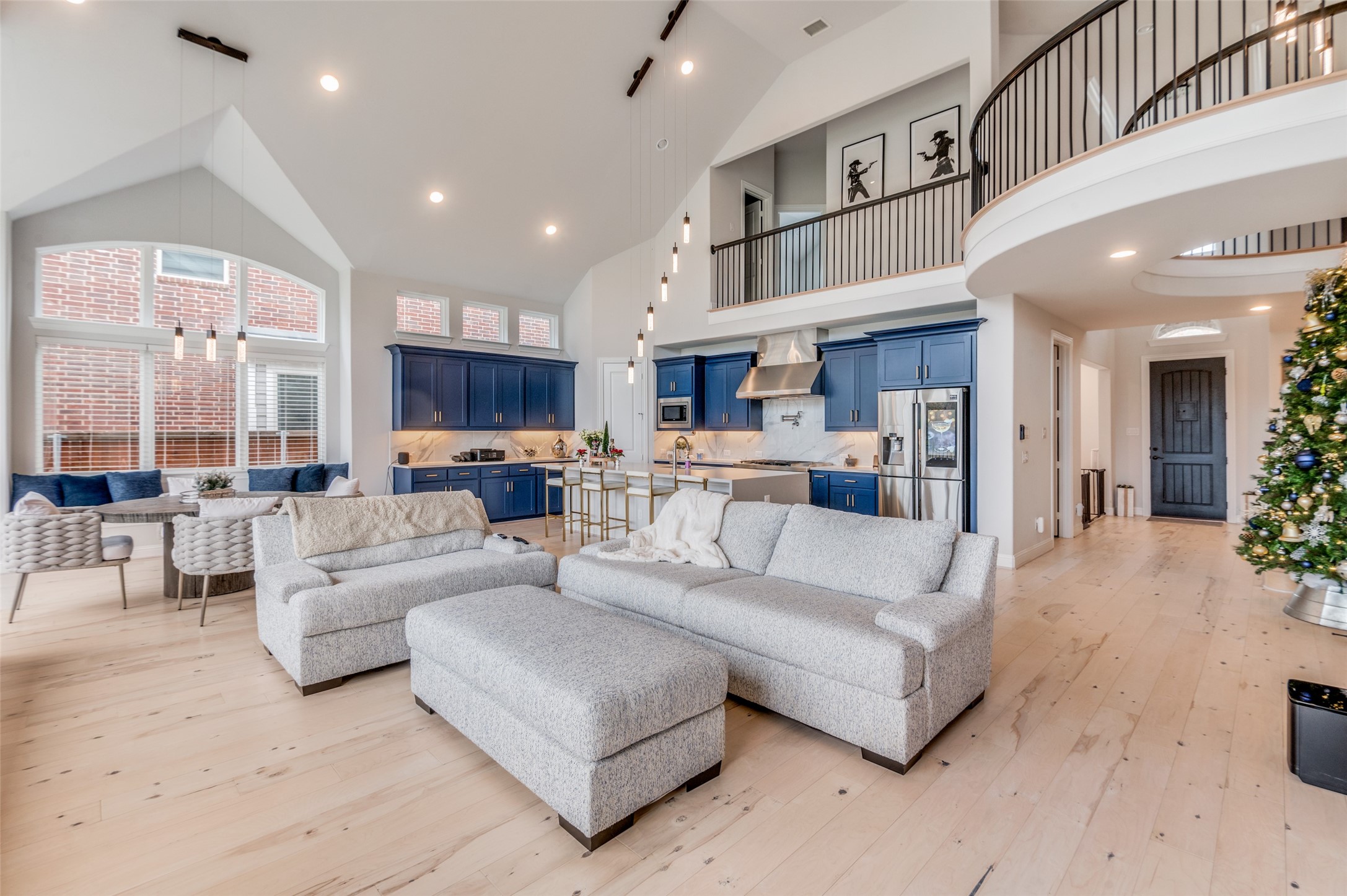 Photos of 4821 Meadow Creek Dr McKinney TX 75070