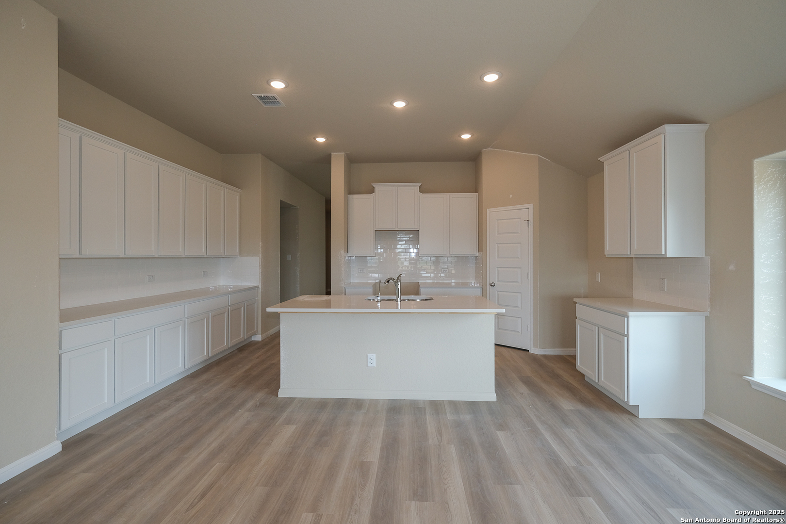 Photos of 10314 Tule Creek Frk San Antonio TX 78252