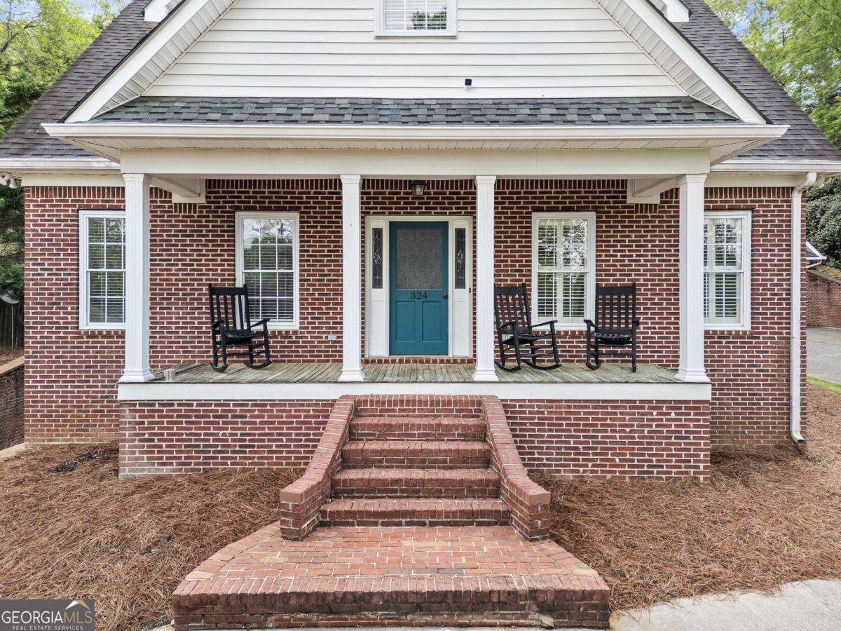 Photos of 324 Etowah Dr Cartersville GA 30120