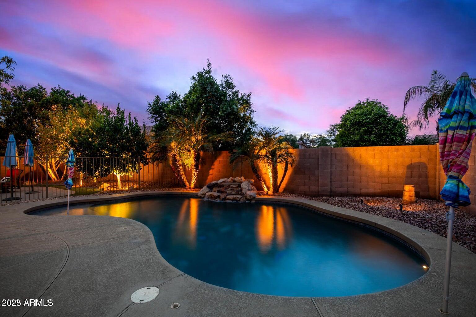 Photos of 9566 N 83rd Dr Peoria AZ 85345