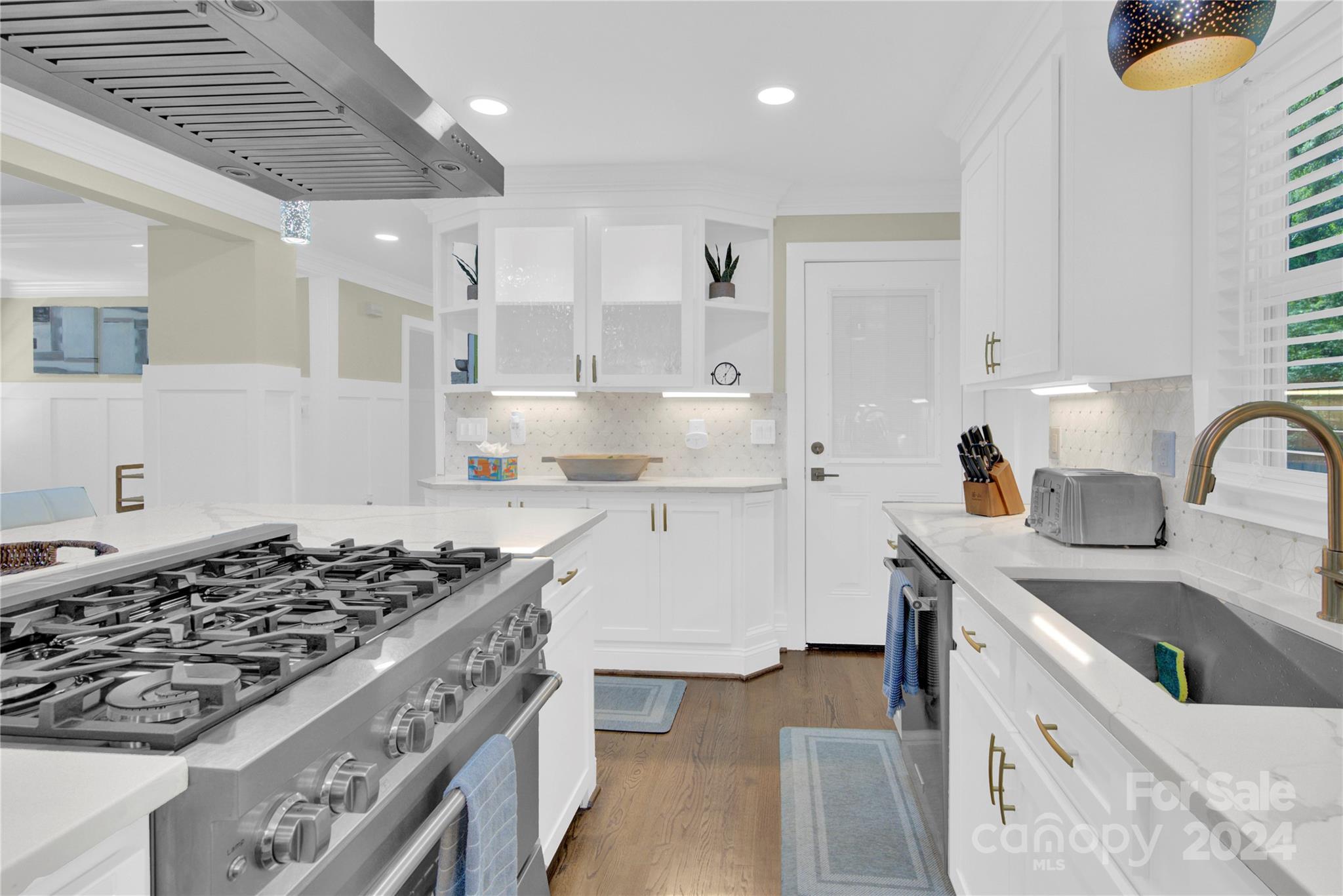 Photos of 6639 Ronda Ave Charlotte NC 28211
