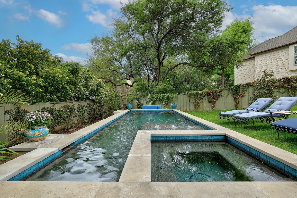 Photos of 3705 Dogwood Creek Cv Austin TX 78746
