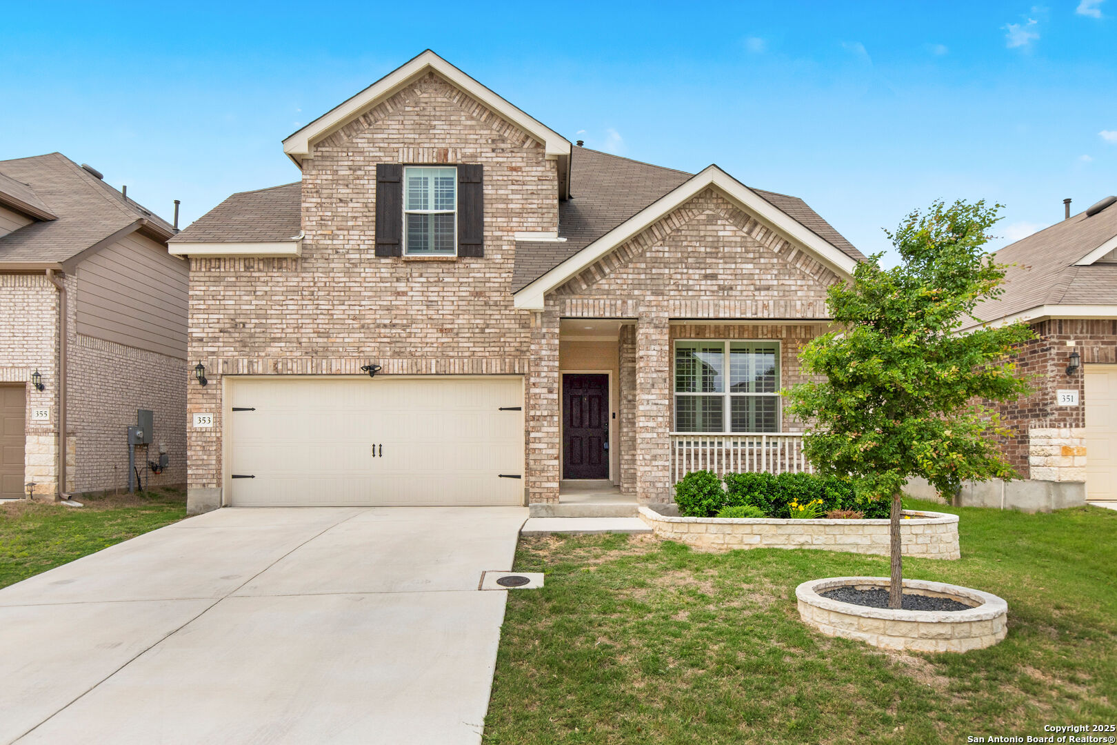 Photos of 353 Aberdeen Boerne TX 78015