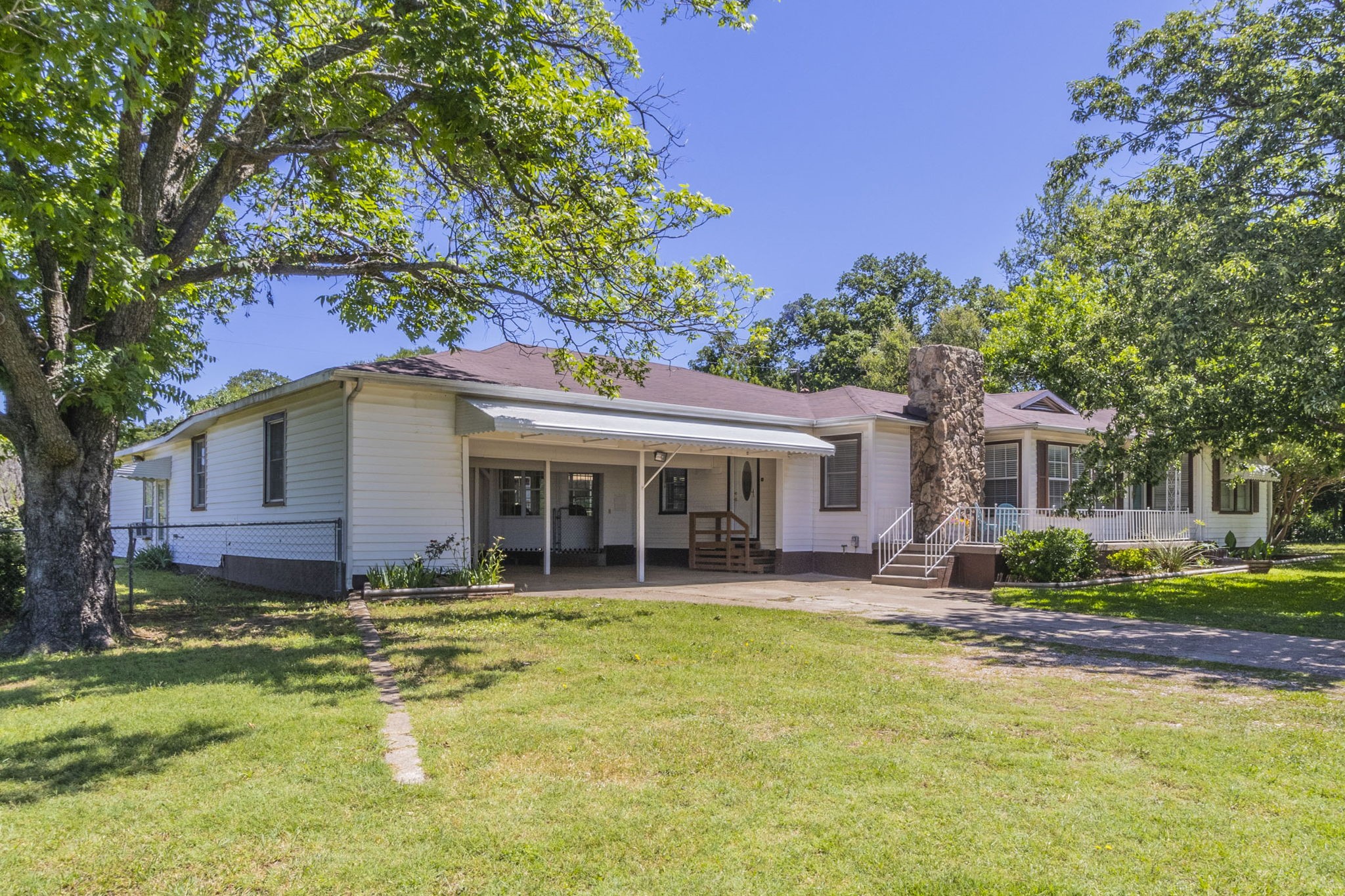 Photos of 2710 Mineral Wells Hwy Weatherford TX 76088