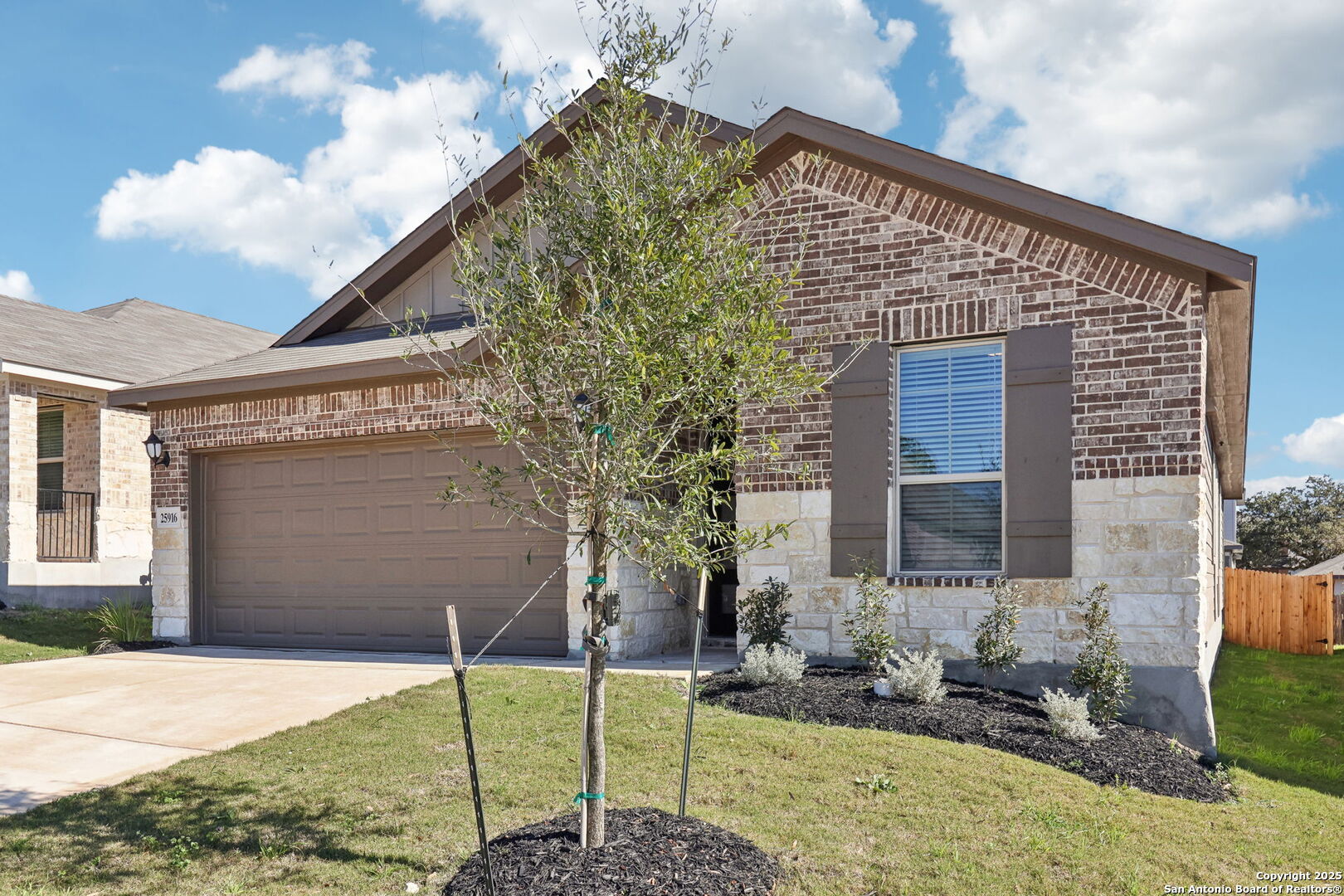 Photos of 25916 Marigold Oaks Boerne TX 78006