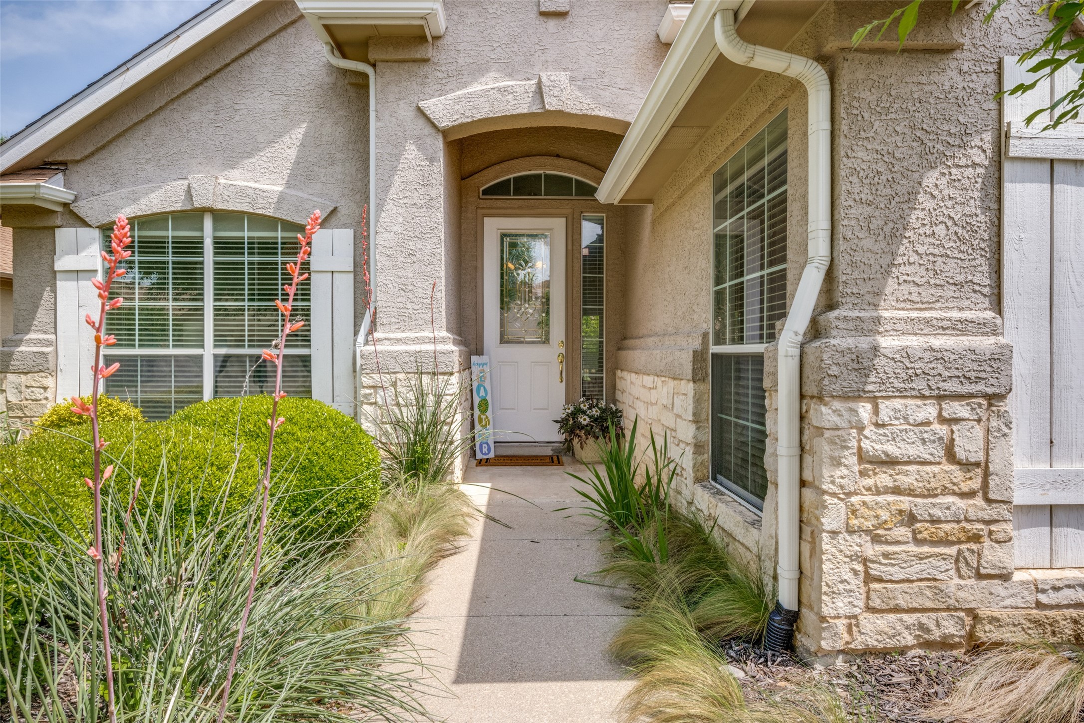 Photos of 10508 Belvedere Dr Denton TX 76207