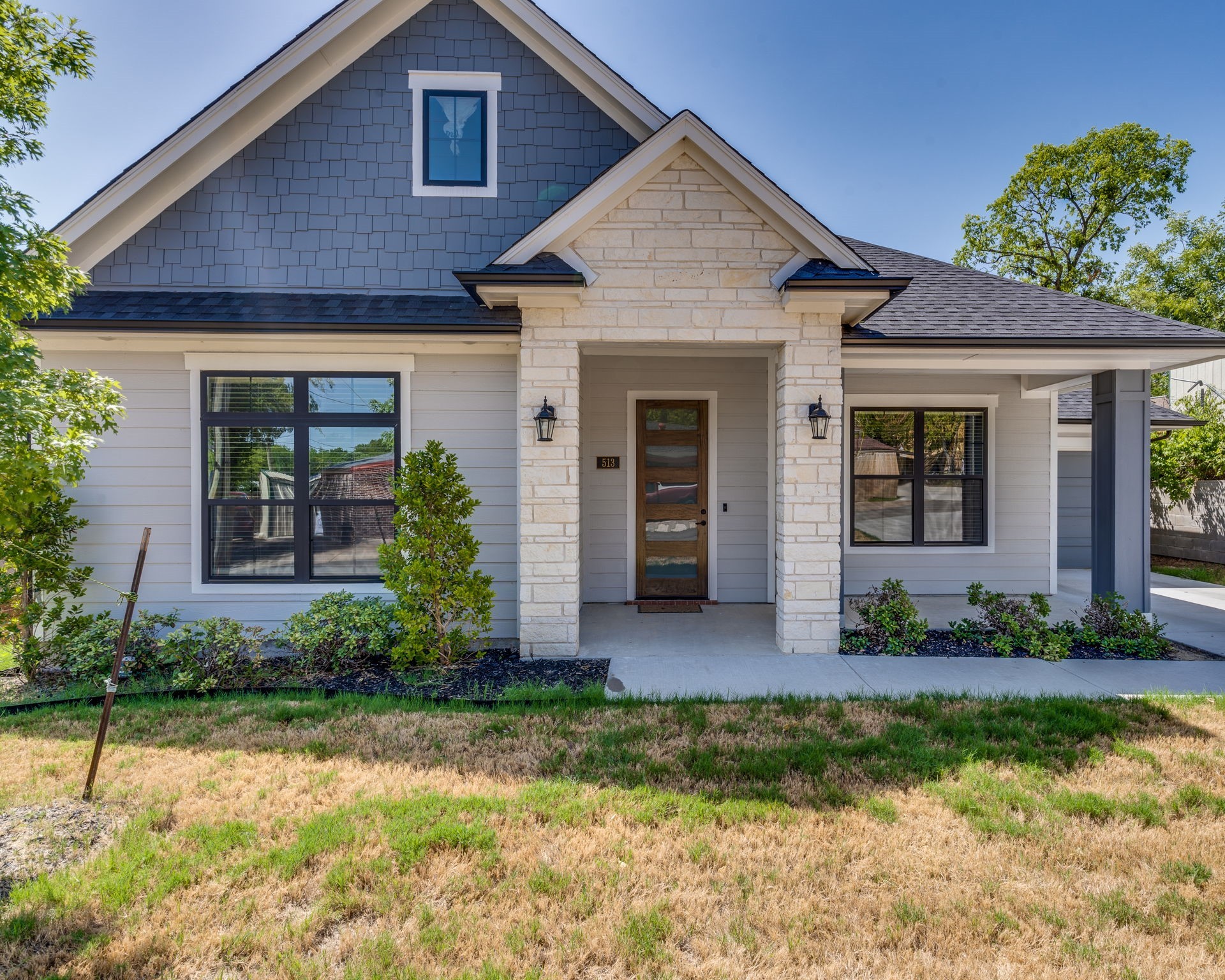 Photos of 513 Dillon St Waxahachie TX 75165