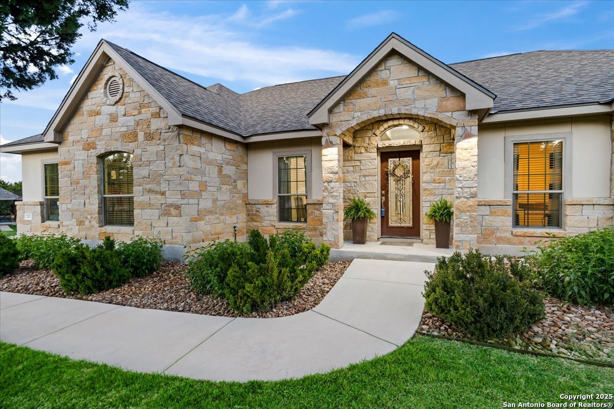 Photos of 213 Toucan Dr Spring Branch TX 78070