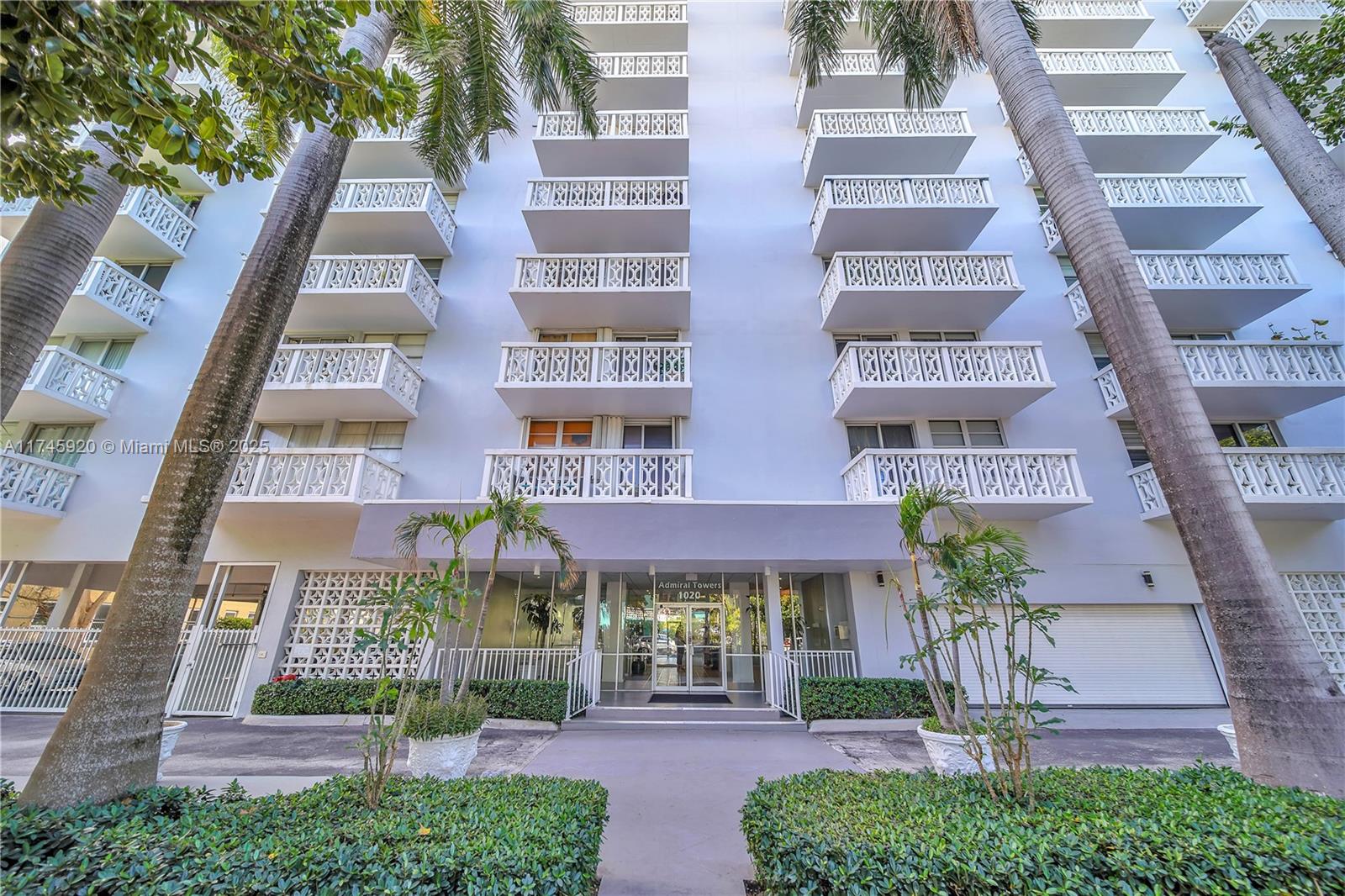 Photos of 1020 Meridian Ave Apt 515 Miami Beach FL 33139