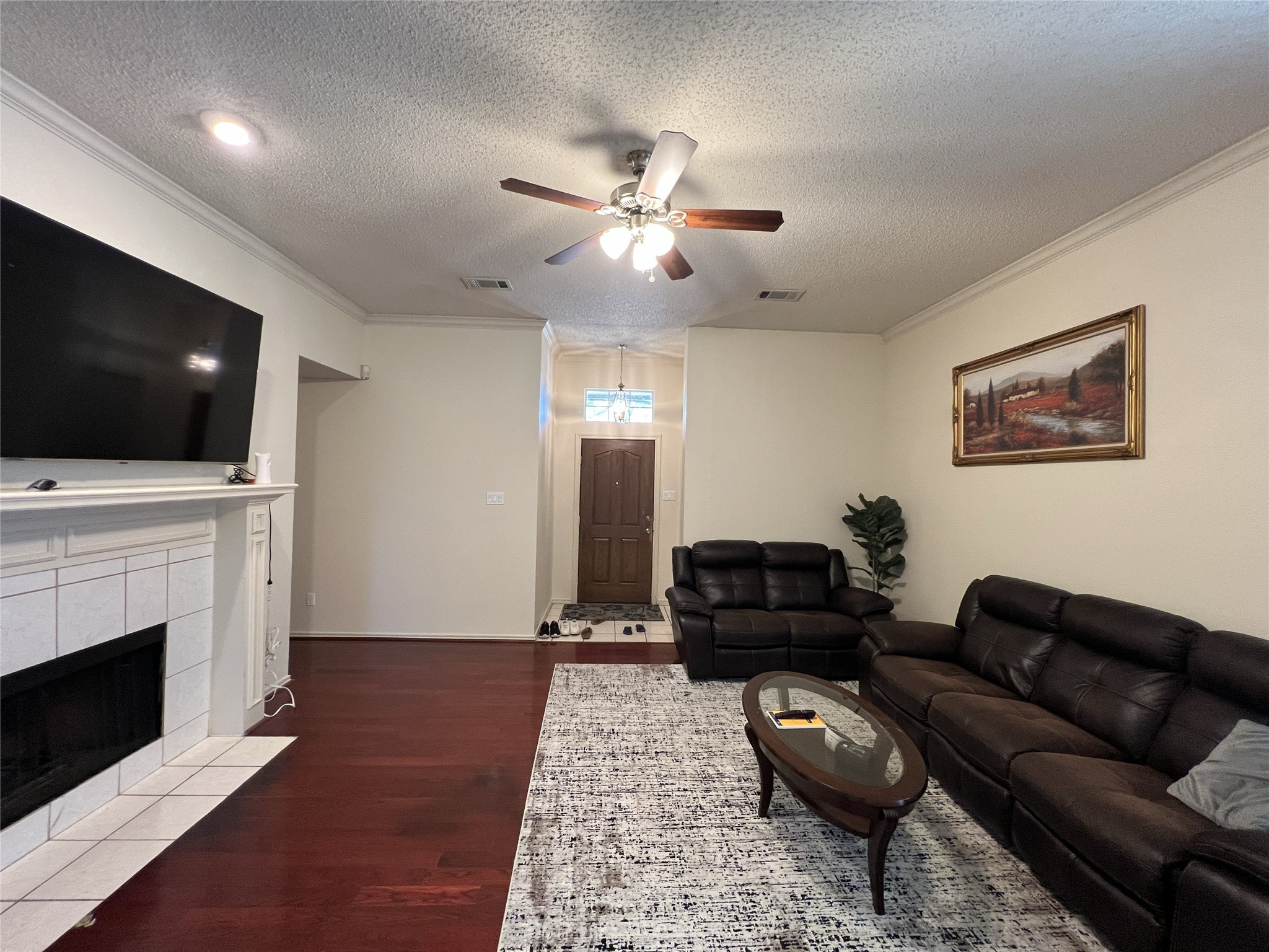 Photos of 806 Azalia Dr Lewisville TX 75067