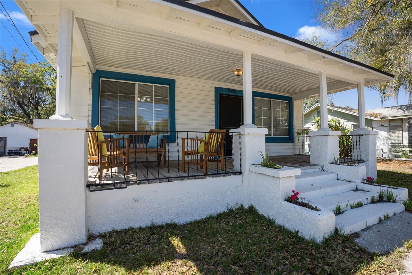 Photos of 926 NE 8th Ave Ocala FL 34470