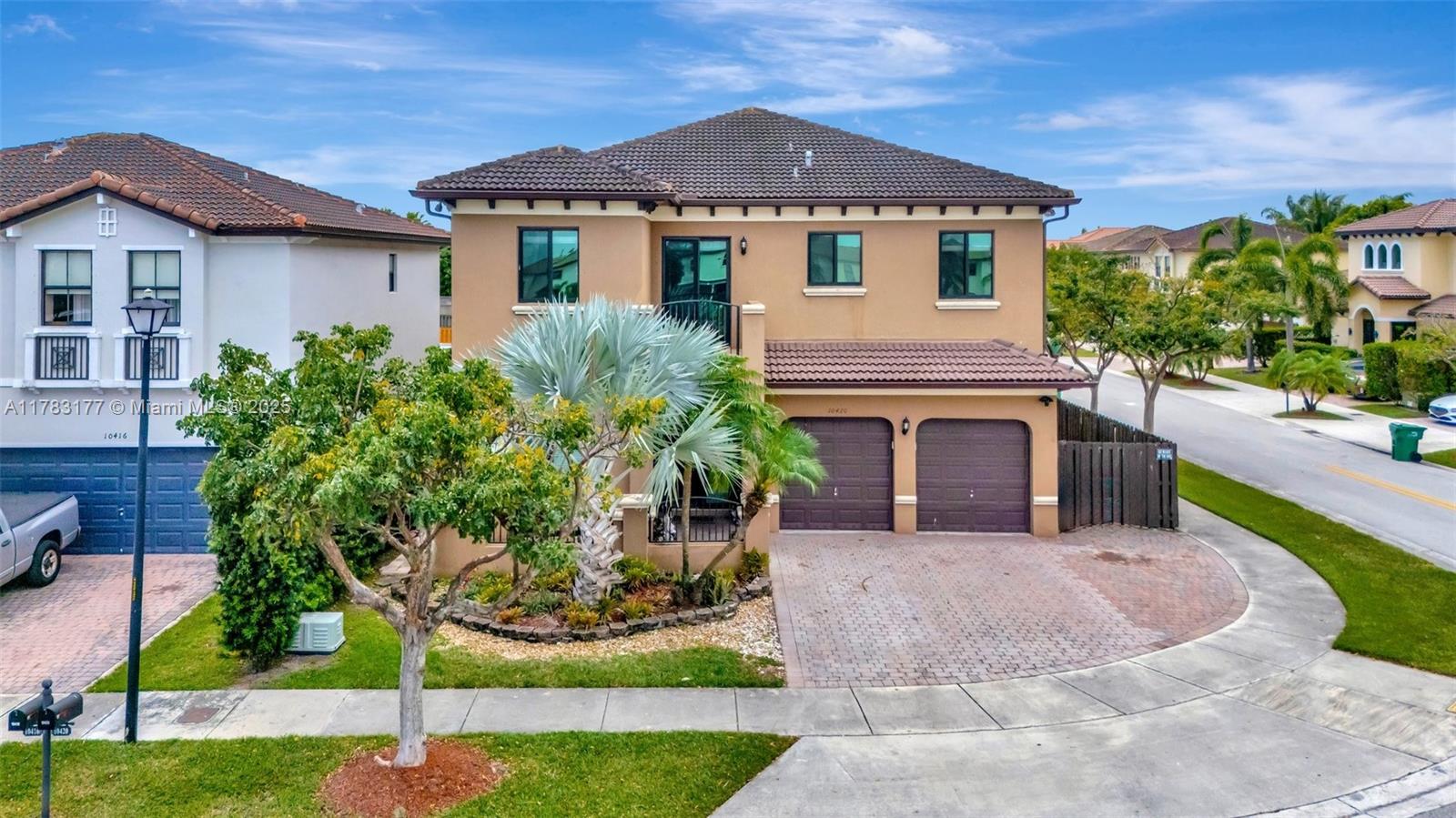 Photos of 10420 SW 229th Ln Miami FL 33190