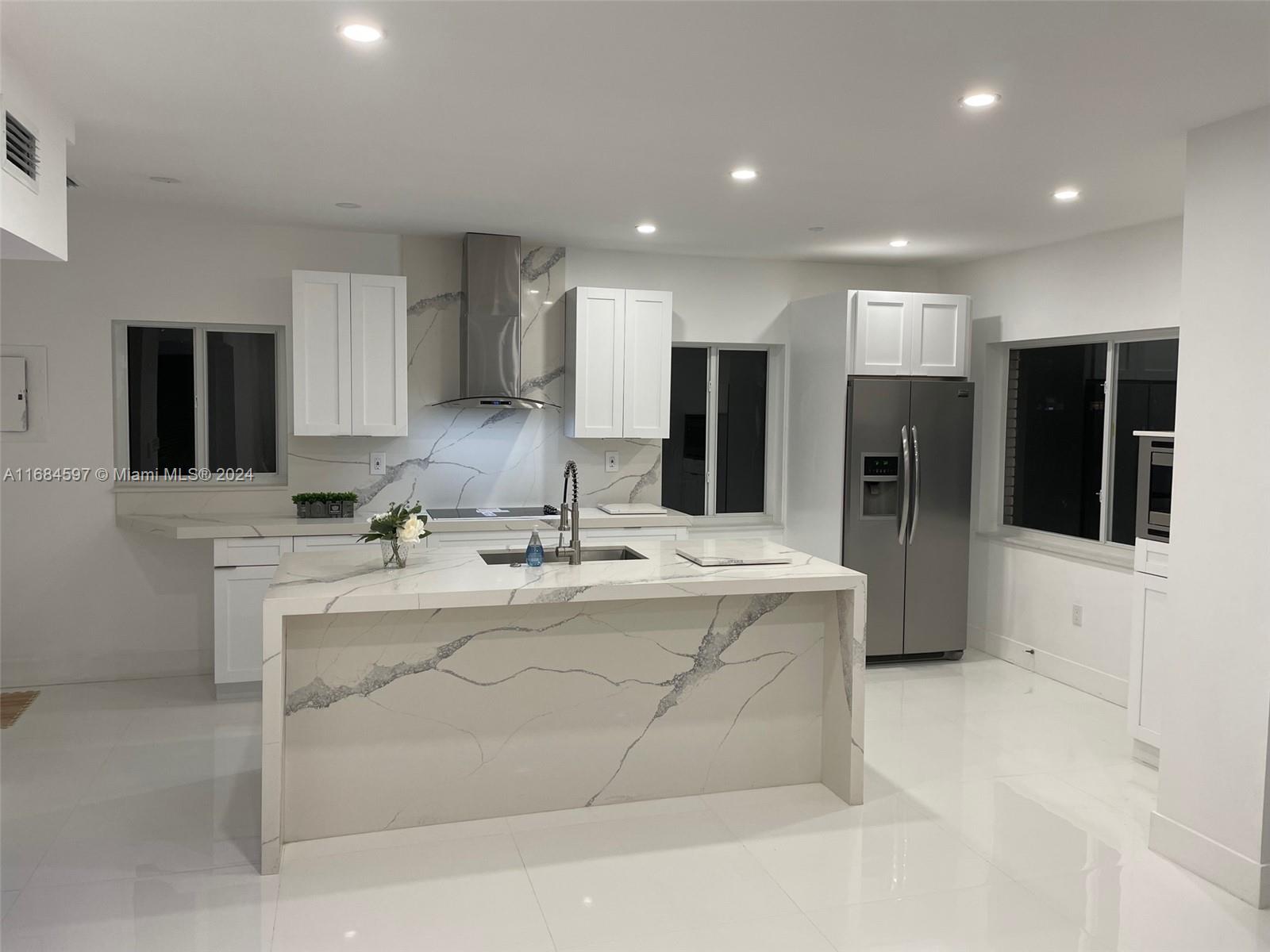 Photos of 1201 Marseille Dr Apt 17 Miami Beach FL 33141