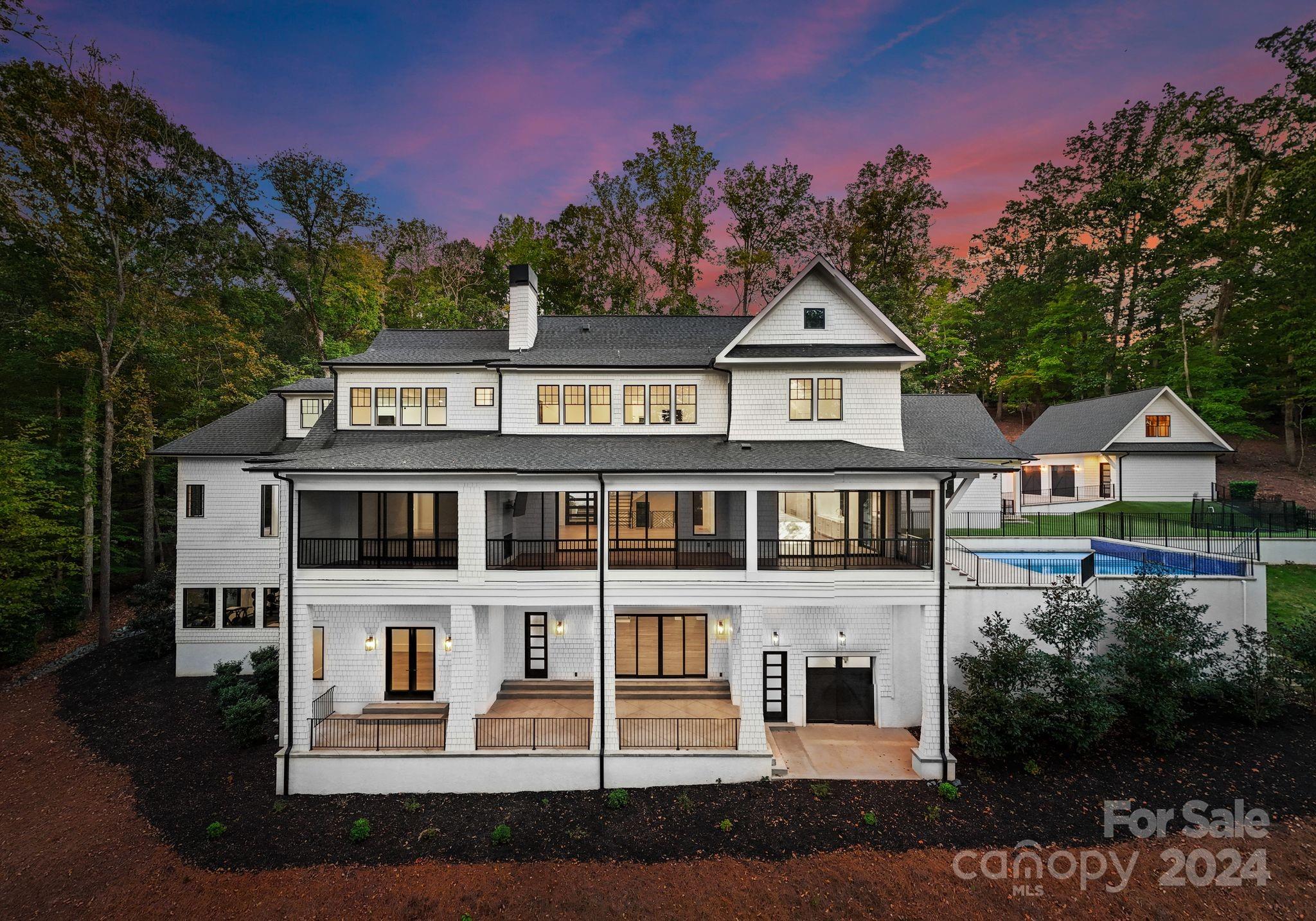 Photos of 13702 Sage Thrasher Ln Charlotte NC 28278