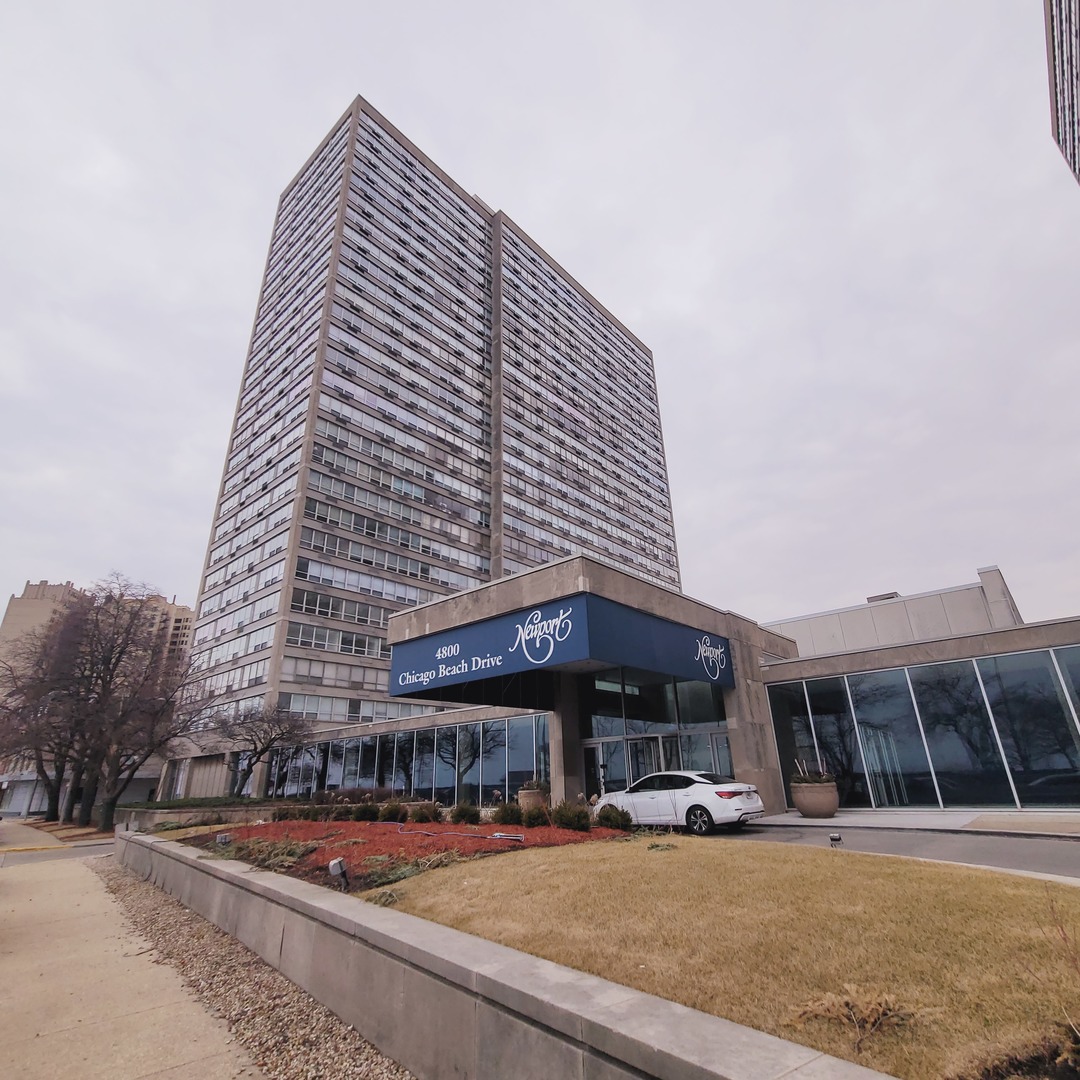Photos of 4800 S Chicago Beach Dr Apt 1814N Chicago IL 60615