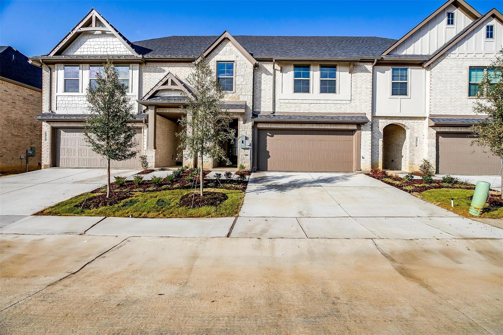 Photos of 6911 Yellow Hammer Way Arlington TX 76001