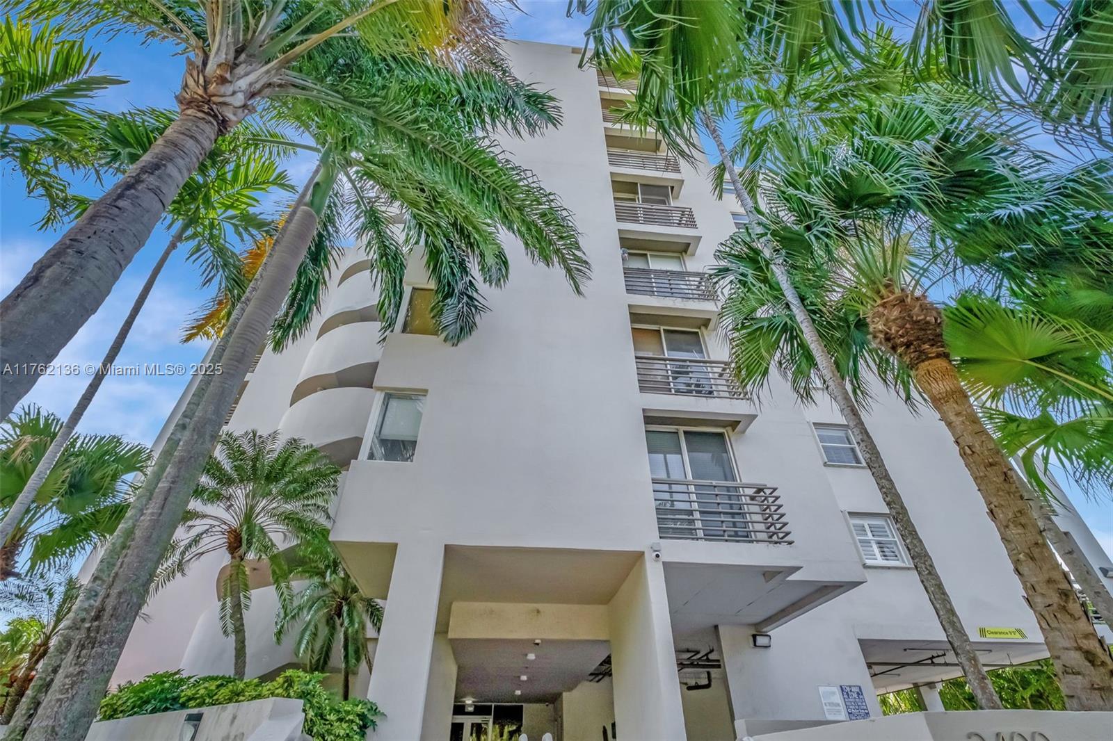 Photos of 2400 SW 3rd Ave Apt 506 Miami FL 33129